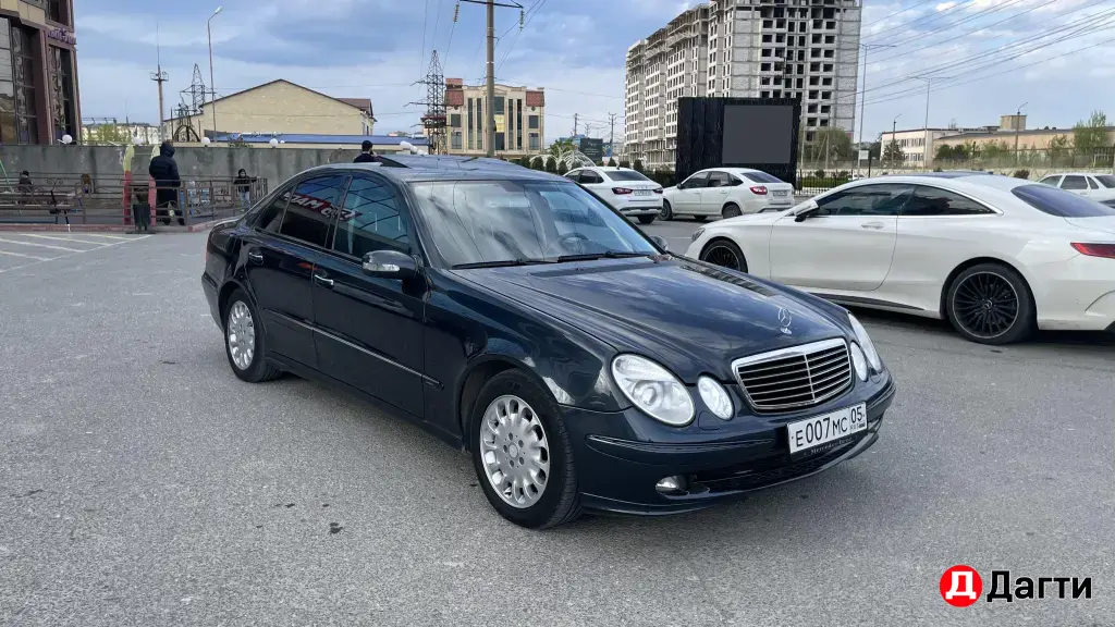 Mercedes-Benz E-Класс, 2005 года