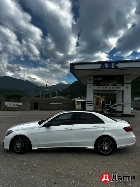 Mercedes-Benz E-Класс, 2014 года