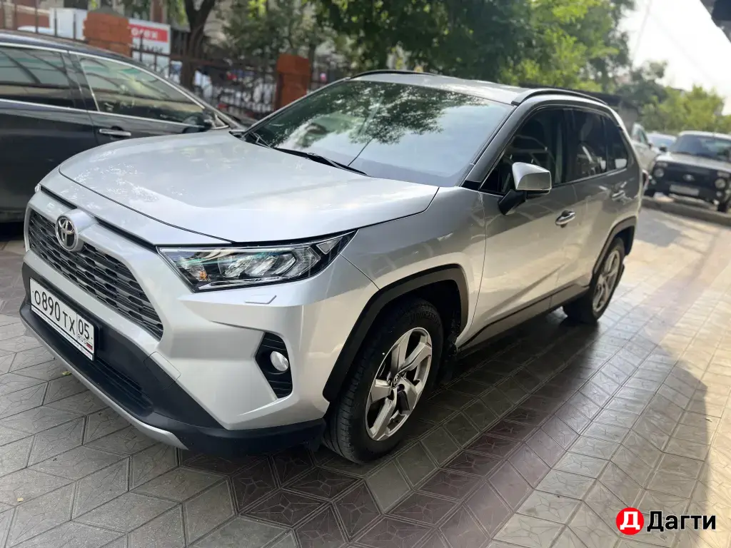 Toyota RAV4, 2020 года