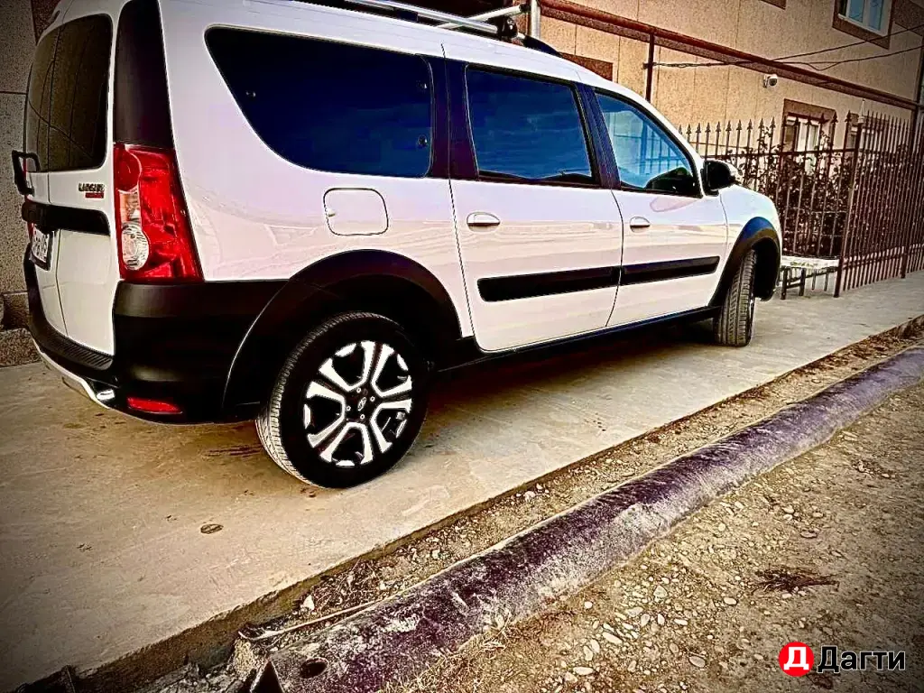 LADA (ВАЗ) Largus, 2021 года