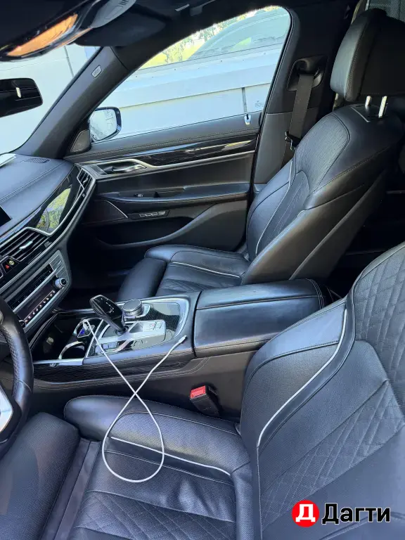 BMW 7 серии, 2016 года