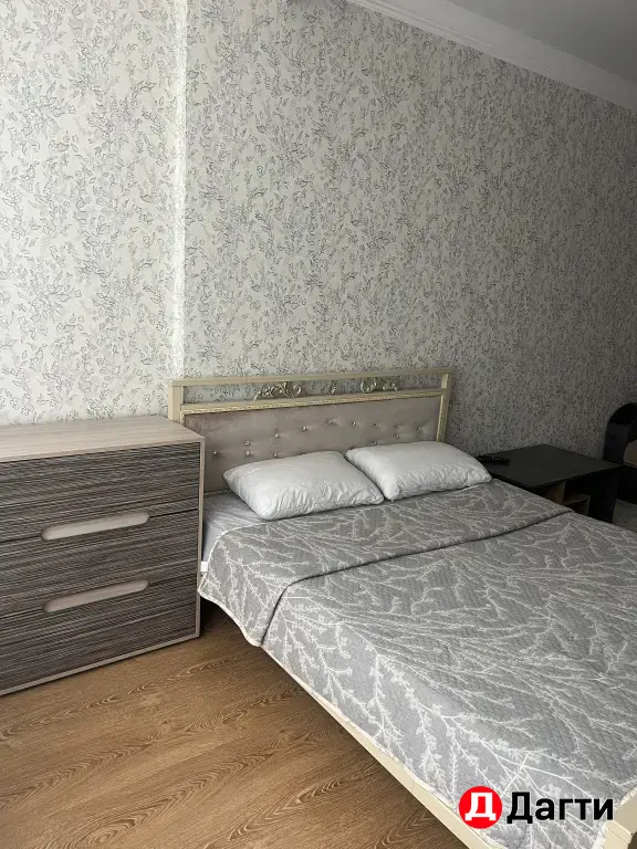 по суточно