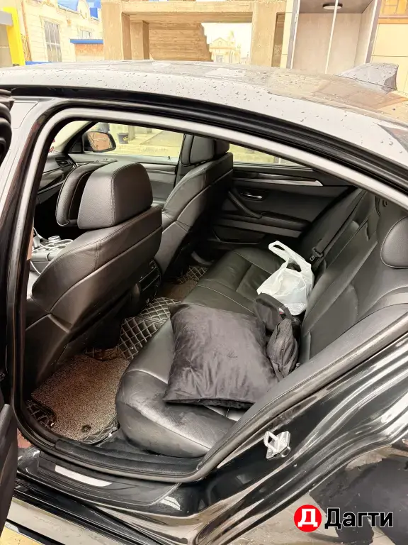 BMW 5 серии, 2010 года