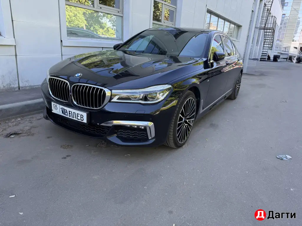 BMW 7 серии, 2016 года