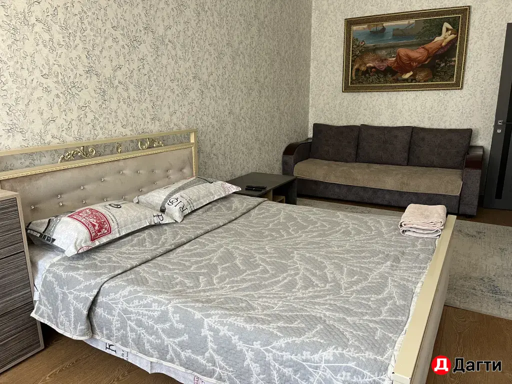 по суточно