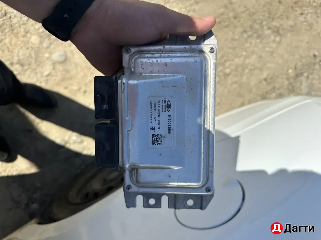 запчасти на Весту