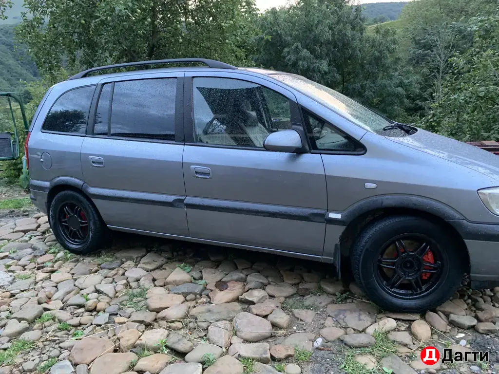 Opel Zafira, 2003 года