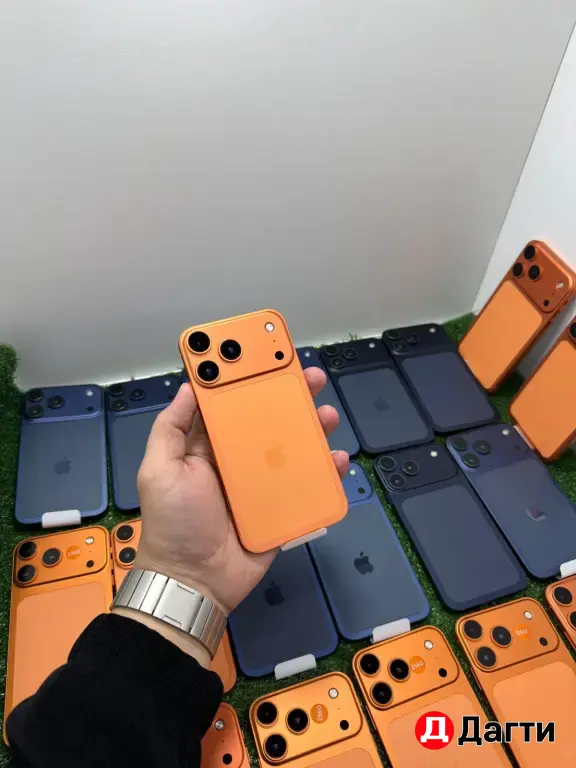 iPhone XR 17 Pro