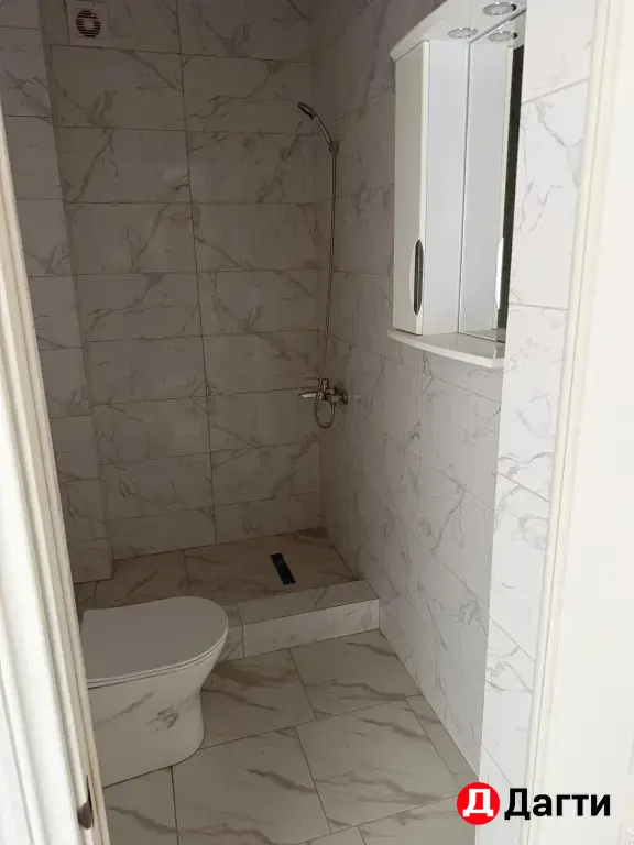 продается 1 к квартира
