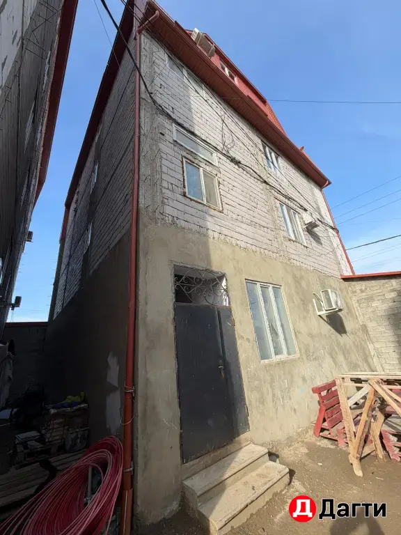 продается 1 к квартира