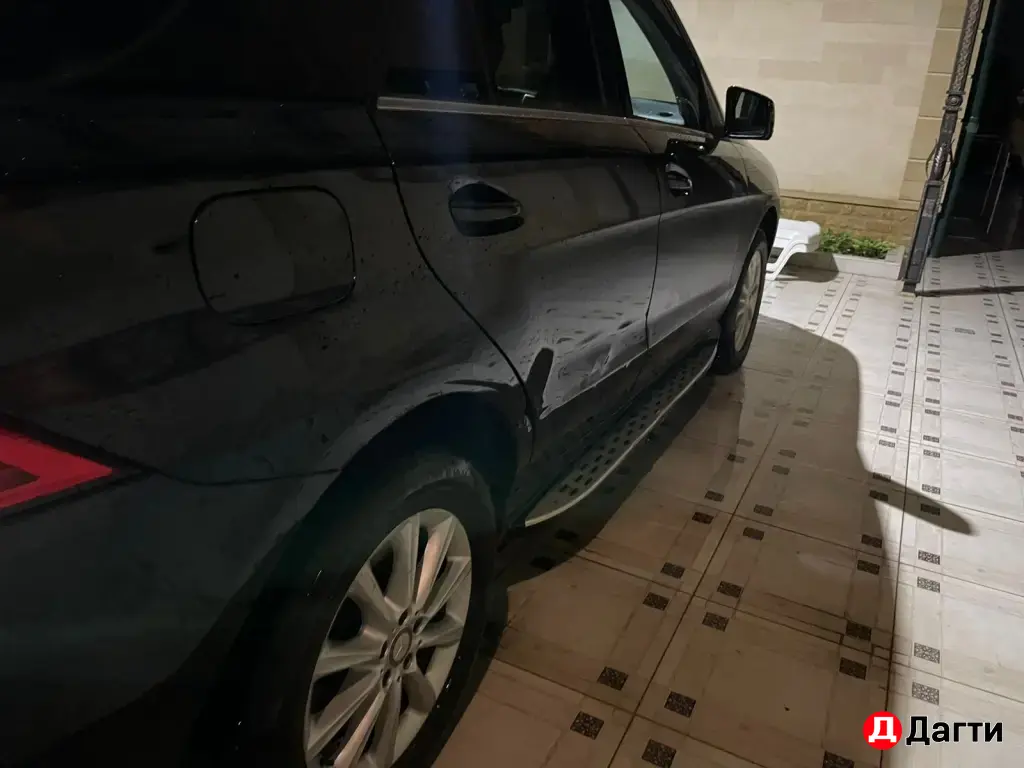 Mercedes-Benz M-Класс, 2012 года