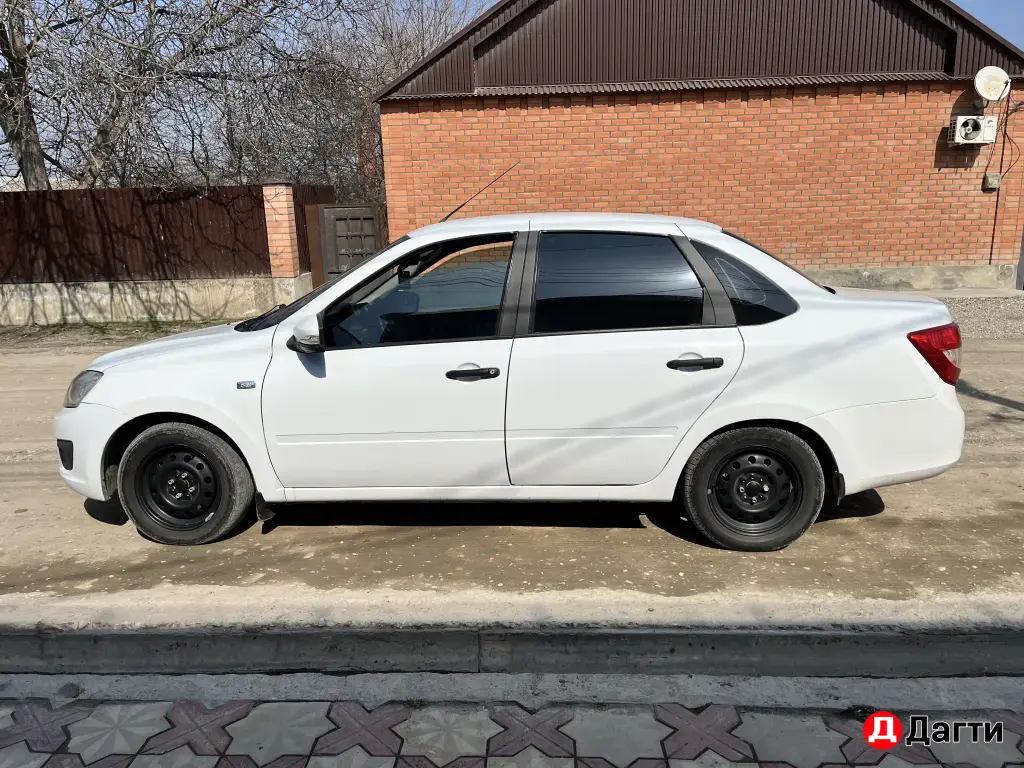 LADA (ВАЗ) Granta, 2013 года