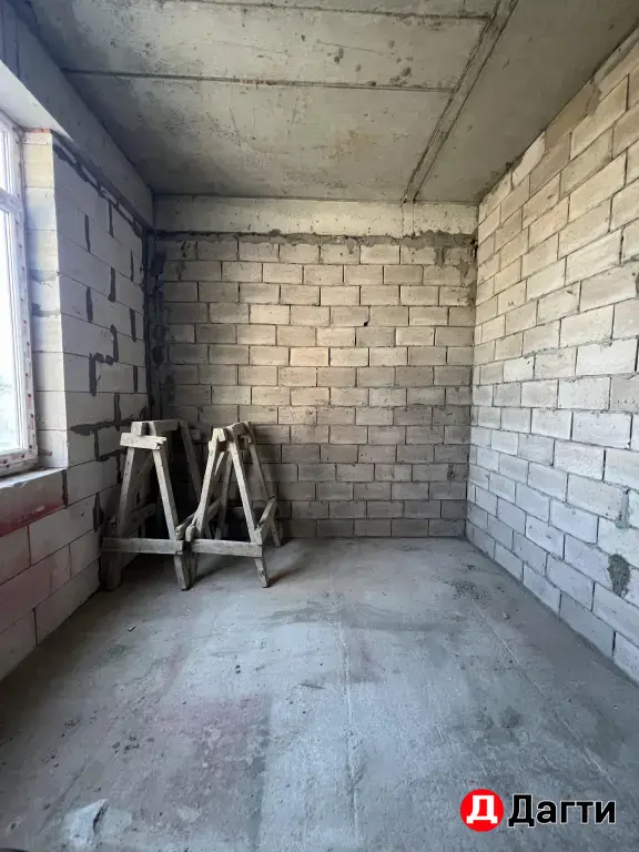 Продажа двухкомнатной квартиры 62 кВ .