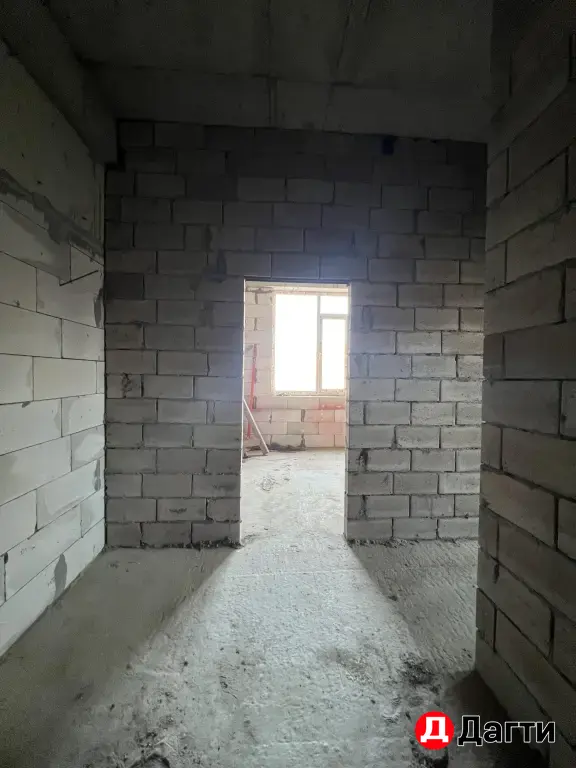 Продажа двухкомнатной квартиры 62 кВ .