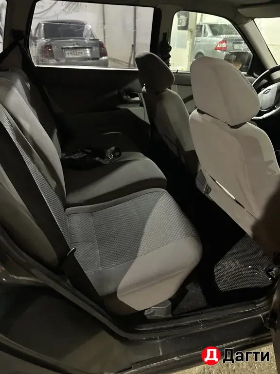 LADA (ВАЗ) Priora, 2011 года