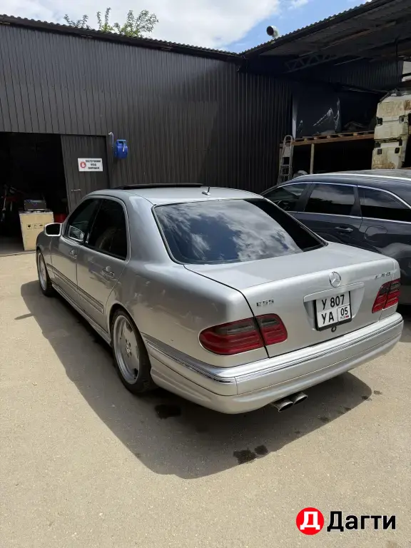 Mercedes-Benz E-Класс, 2001 года