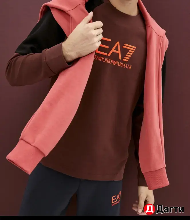 свитшот EA7