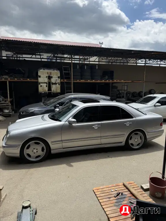 Mercedes-Benz E-Класс, 2001 года