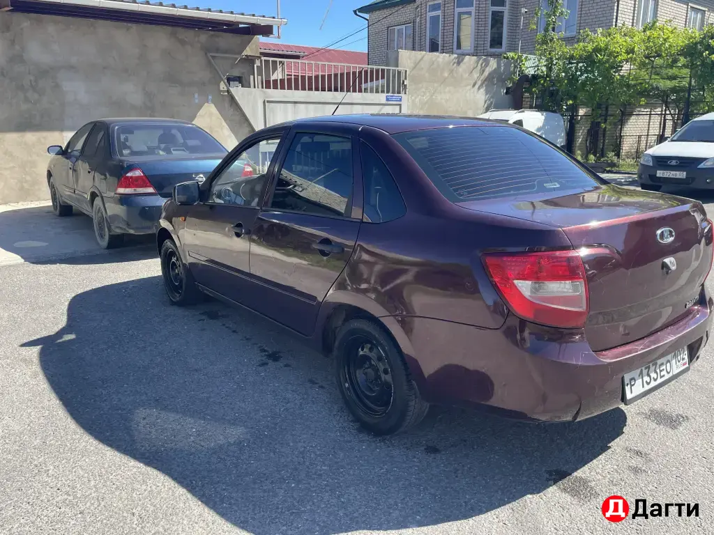 LADA (ВАЗ) Granta, 2013 года