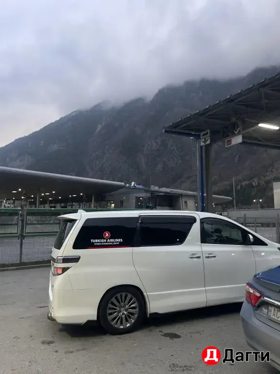 Toyota Alphard, 2014 года