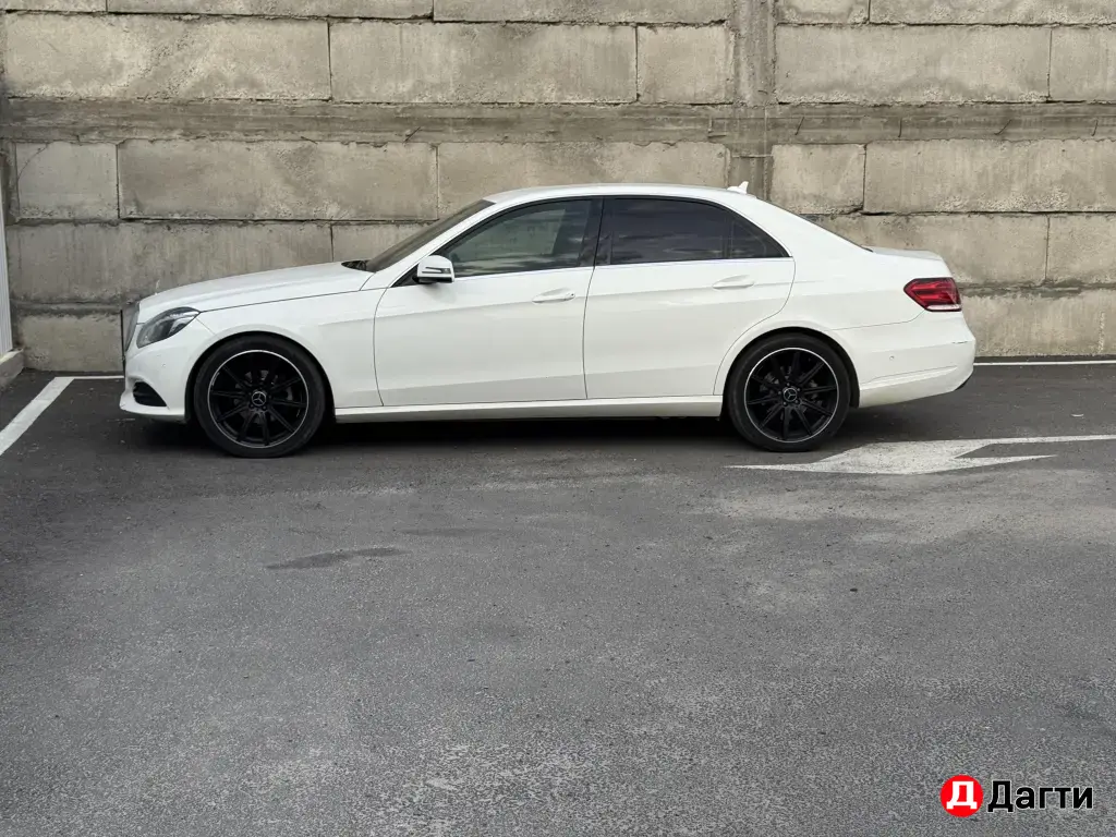 Mercedes-Benz E-Класс, 2015 года