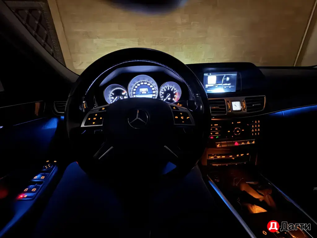 Mercedes-Benz E-Класс, 2015 года