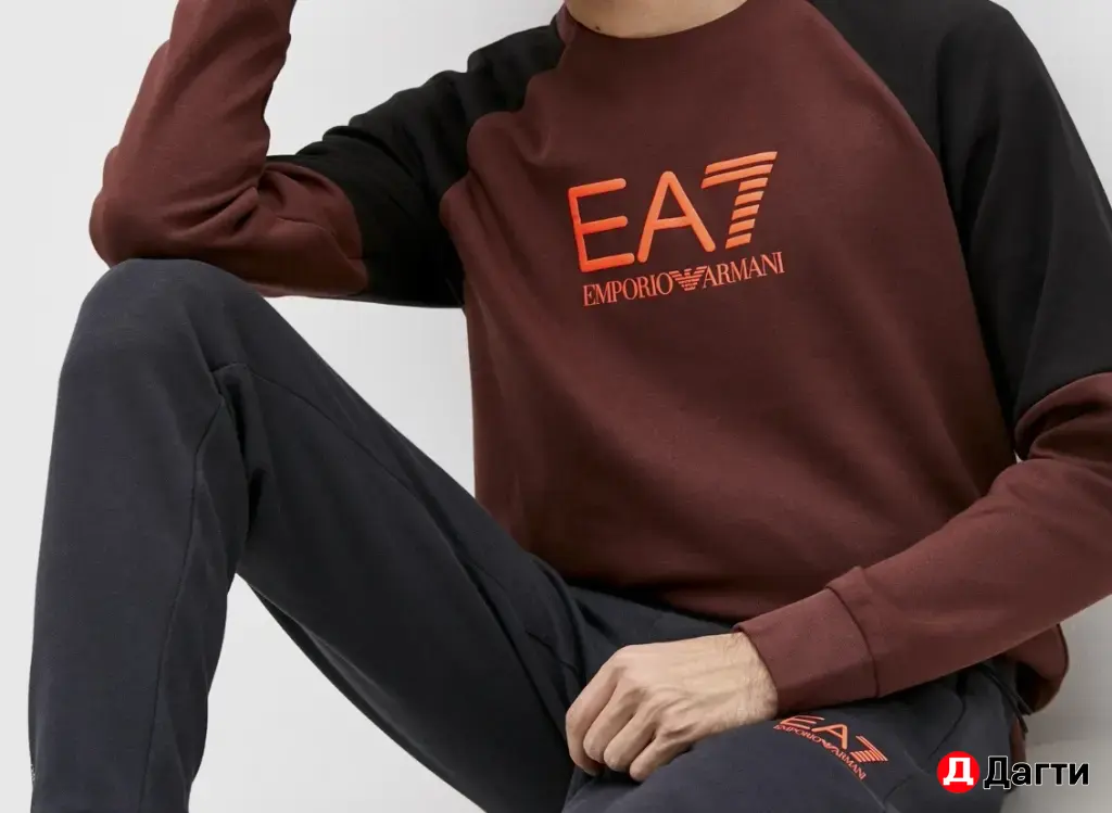 свитшот EA7