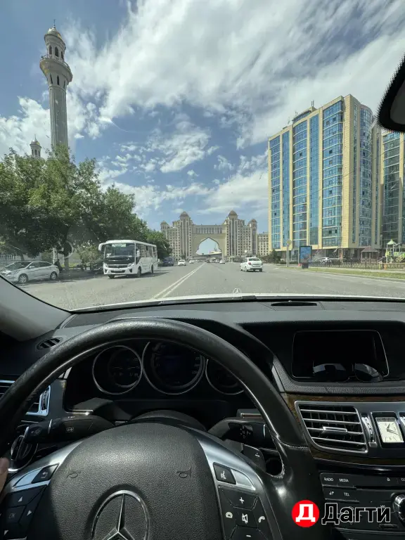 Mercedes-Benz E-Класс, 2015 года