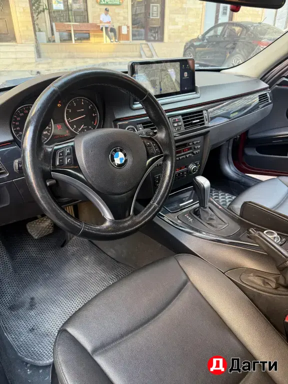 BMW 3 серии, 2010 года