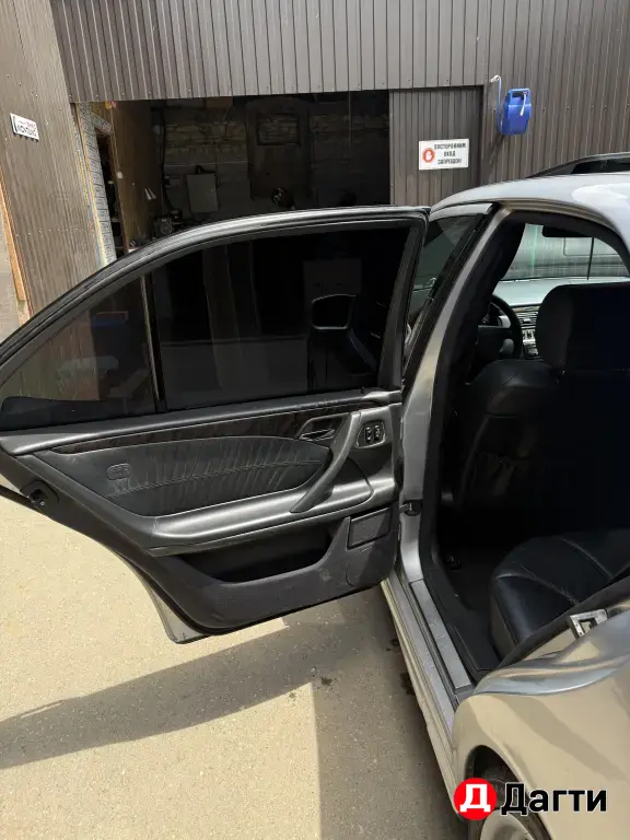 Mercedes-Benz E-Класс, 2001 года