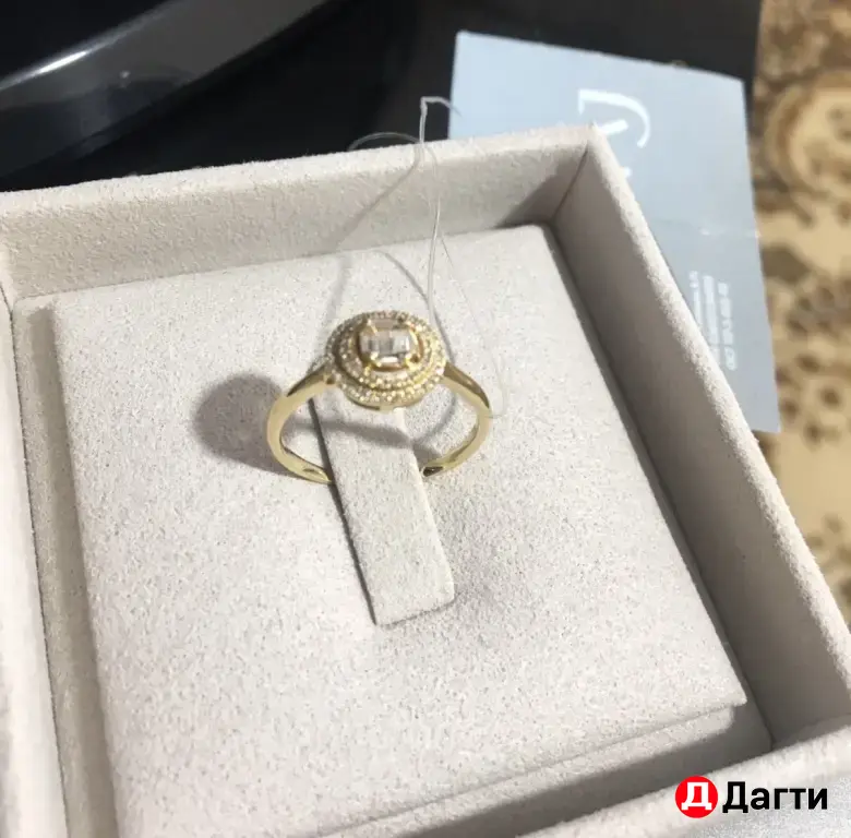 Бриллиантовое кольцо Karjewy