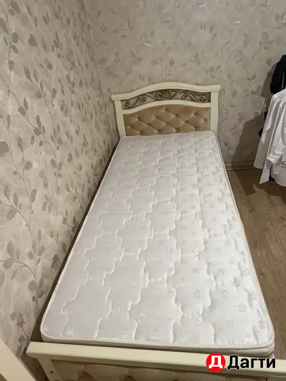 кровать в детскую с матрасом ортопедическим