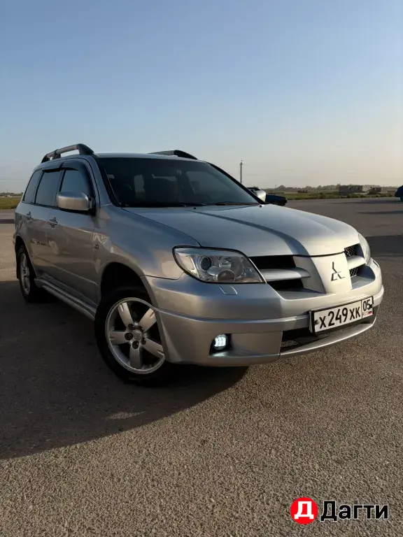 Mitsubishi Outlander, 2004 года