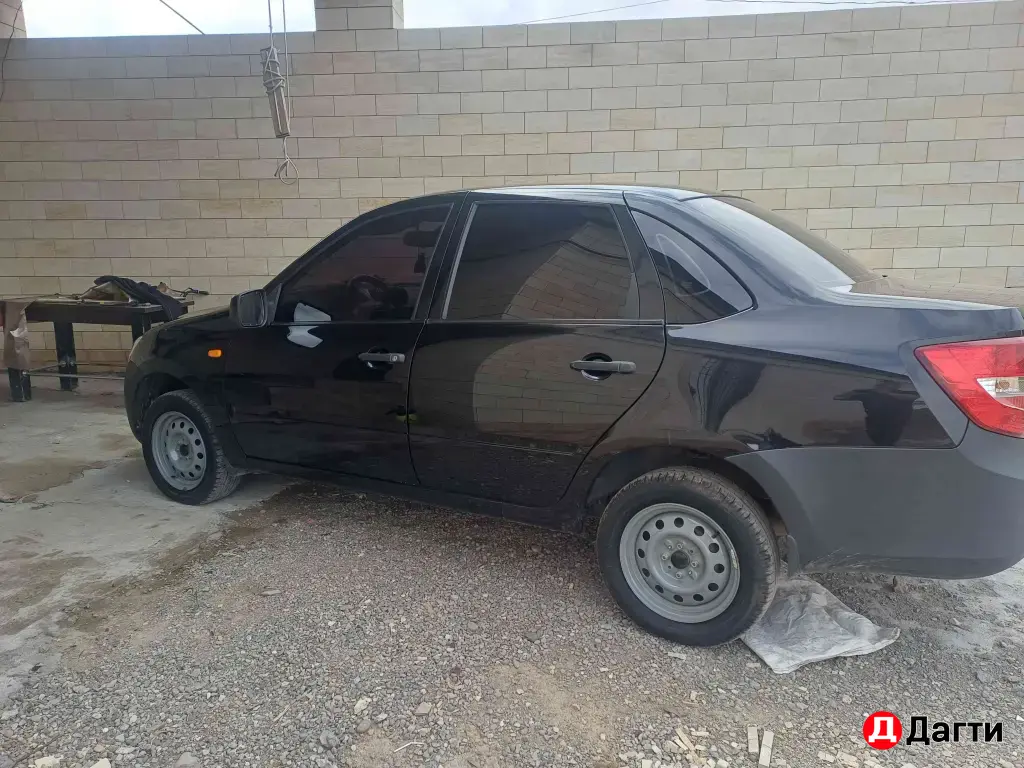 LADA (ВАЗ) Granta, 2012 года
