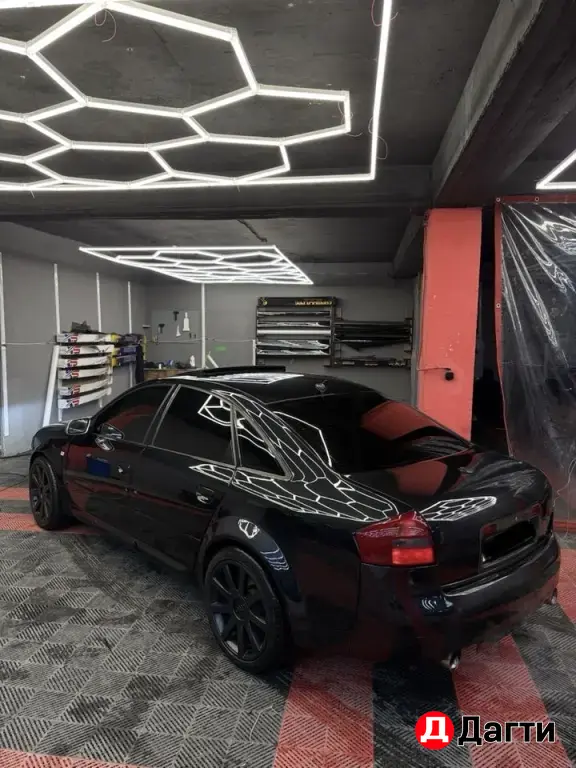 Audi S6, 2000 года