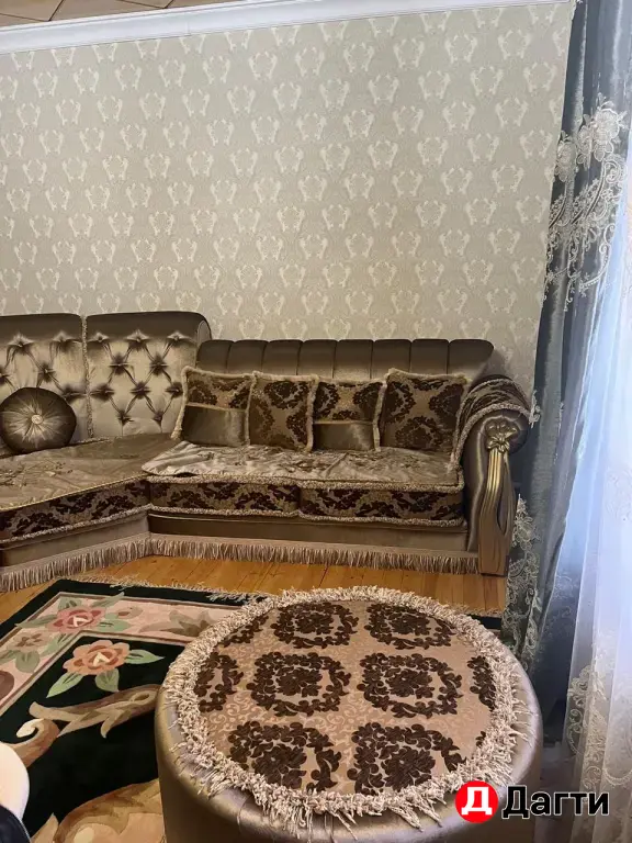 Угловой диван и кресло