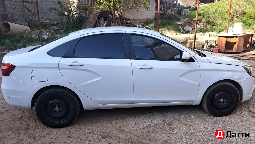 LADA (ВАЗ) Vesta, 2017 года