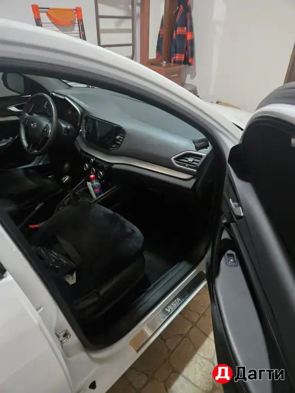 LADA (ВАЗ) Vesta, 2024 года