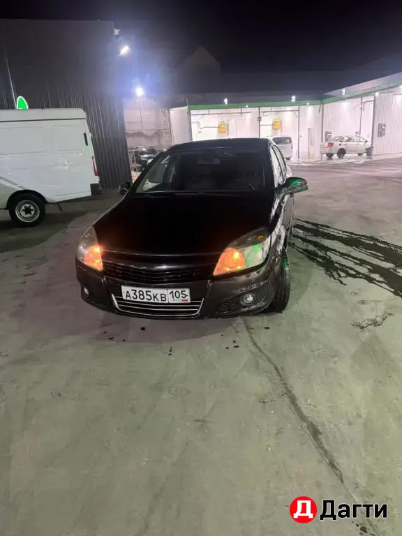 Opel Astra, 2011 года