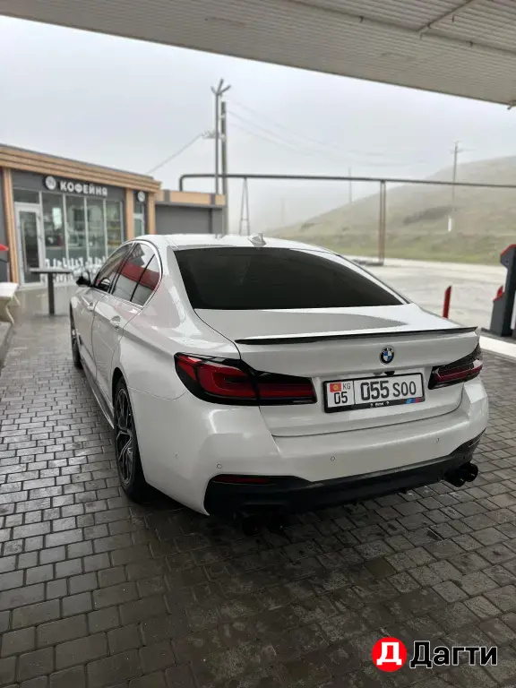 BMW 5 серии, 2021 года