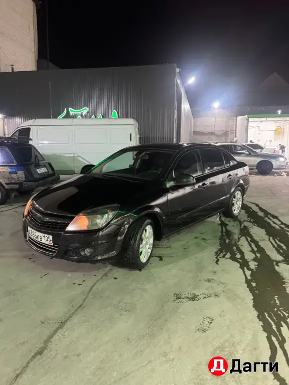 Opel Astra, 2011 года
