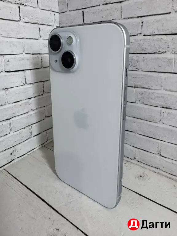 iPhone 15 256GB White.