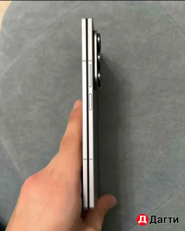 Samsung Galaxy Z Fold 7