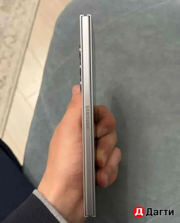 Samsung Galaxy Z Fold 7