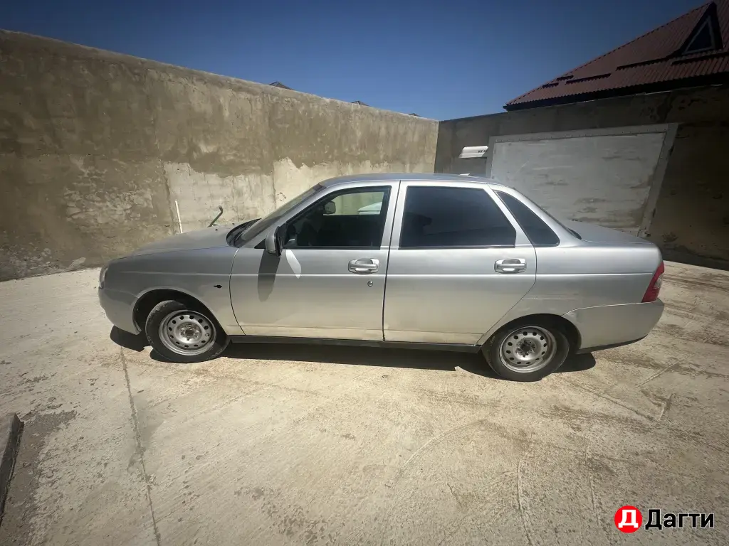 LADA (ВАЗ) Priora, 2010 года