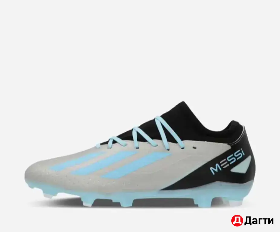 Футбольные бутсы adidas