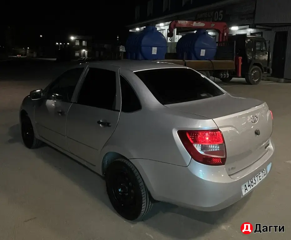LADA (ВАЗ) Granta, 2013 года