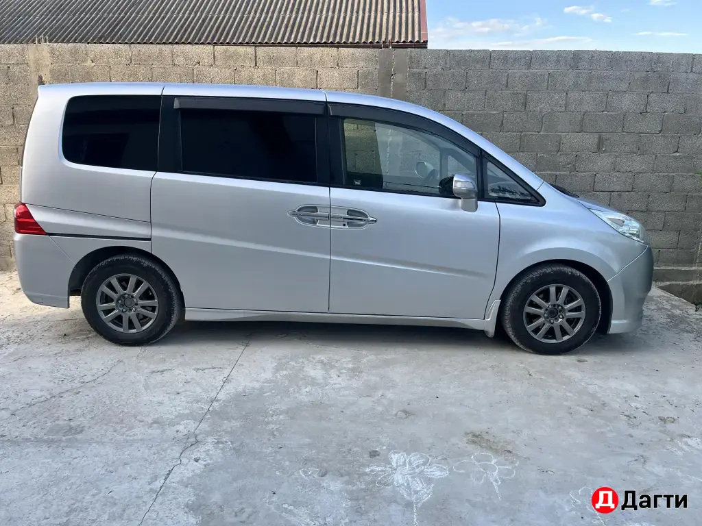 Honda Stepwgn, 2008 года