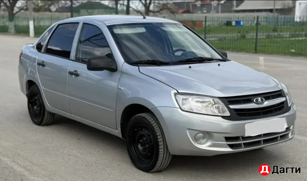 LADA (ВАЗ) Granta, 2013 года