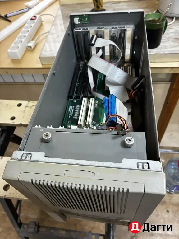 Advantech промышленный компьютер на базе Pentium 3